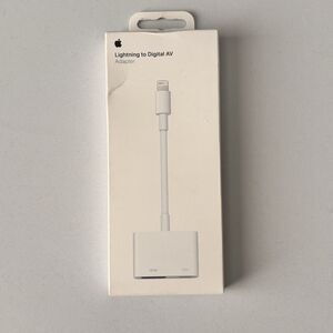 New Apple Lightning to Digital AV Adapter